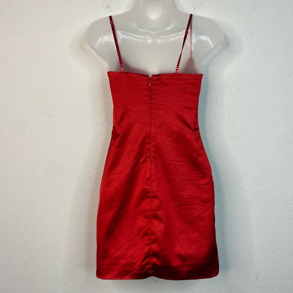 Ten by Babaton Aritzia Dress Womens 0 Red Satin Mini Cocktail Party Romantic 90s